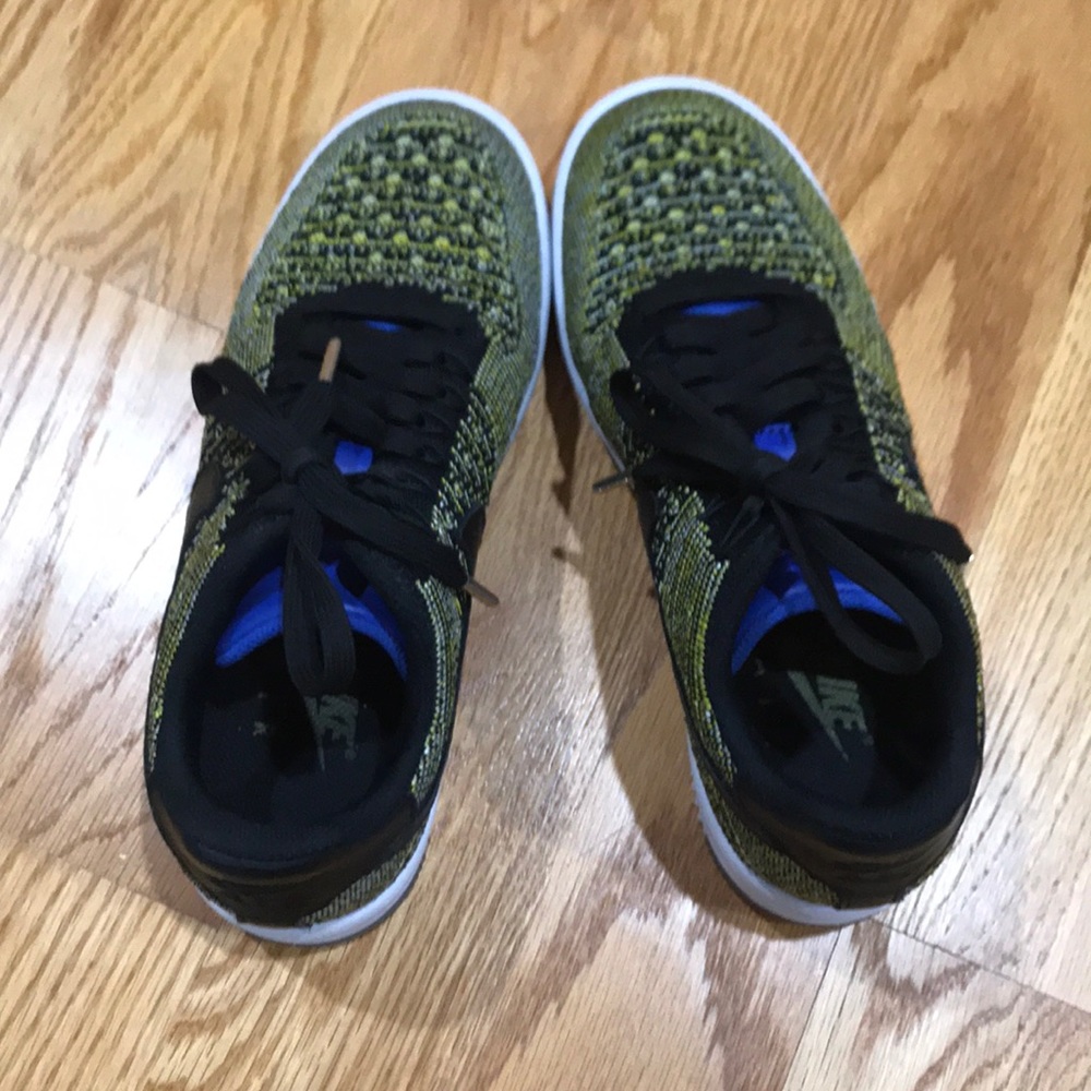 Nike Air Force 1 Fly Knit